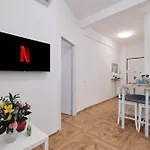 Con Terrazza Privata Velarium 1bdr - Ospedale Gemelli Apartament *