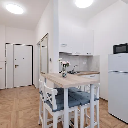 شقة Con Terrazza Privata Velarium 1bdr - Ospedale Gemelli روما