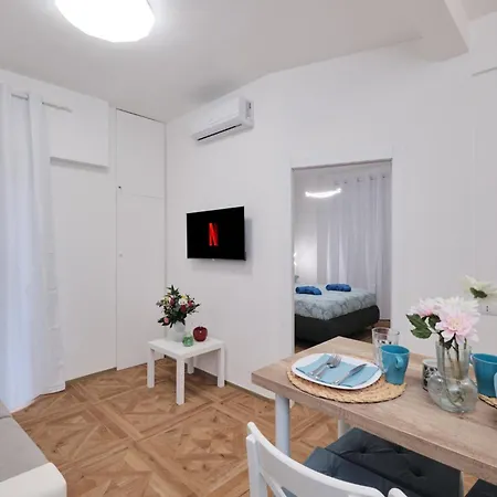Con Terrazza Privata Velarium 1bdr - Ospedale Gemelli شقة *