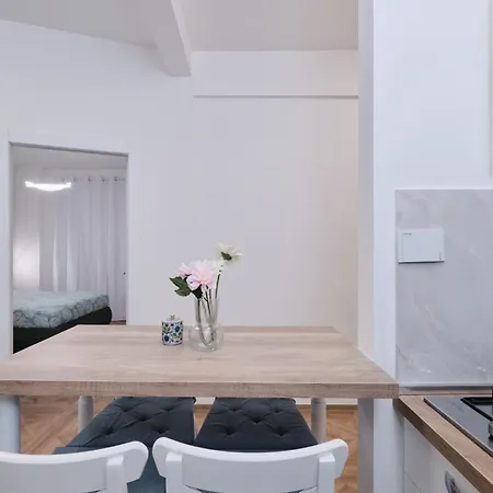 شقة Con Terrazza Privata Velarium 1bdr - Ospedale Gemelli *