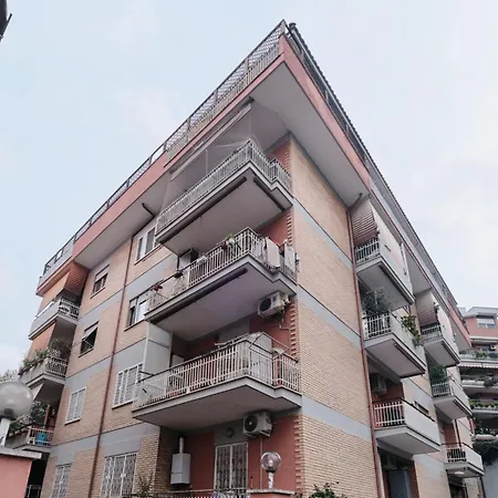 Con Terrazza Privata Velarium 1bdr - Ospedale Gemelli شقة *